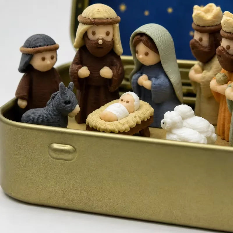 Mini crèche de Noël dans sa boîte en métal