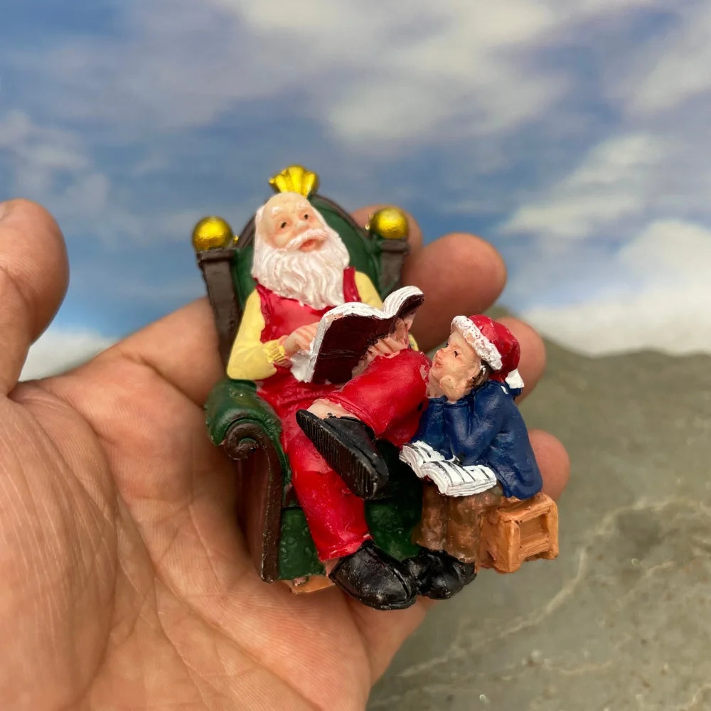 Personnage miniature de village de Noël (à l'unité)