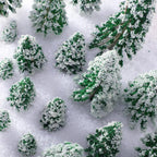 Lot de 19 mini sapins enneigés