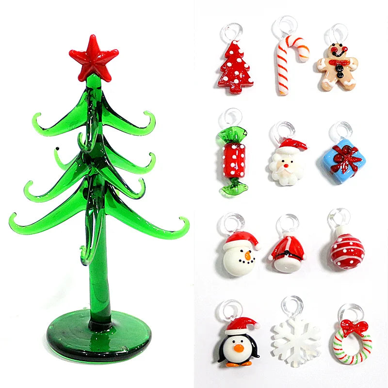 Sapin en verre de Murano avec 12 mini pendentifs (14 cm)