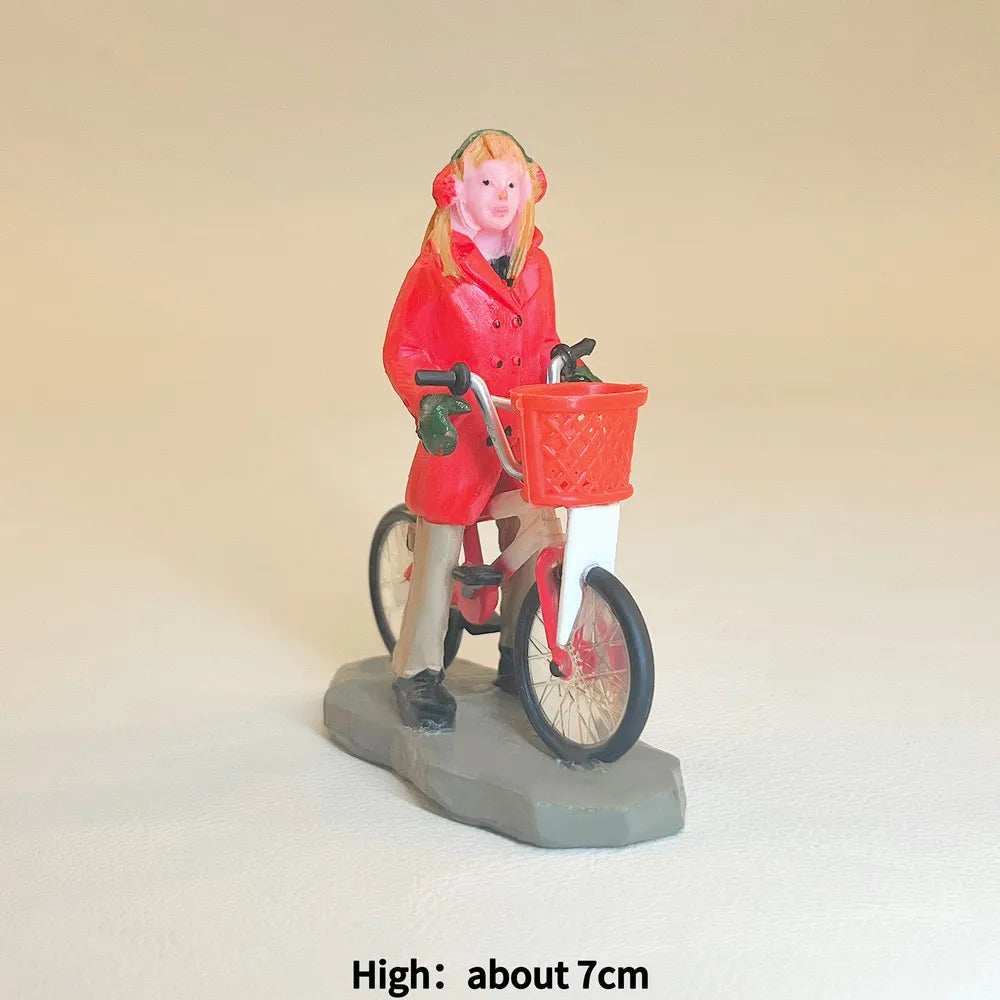Personnages d'hiver miniatures (patineurs, skieurs…)