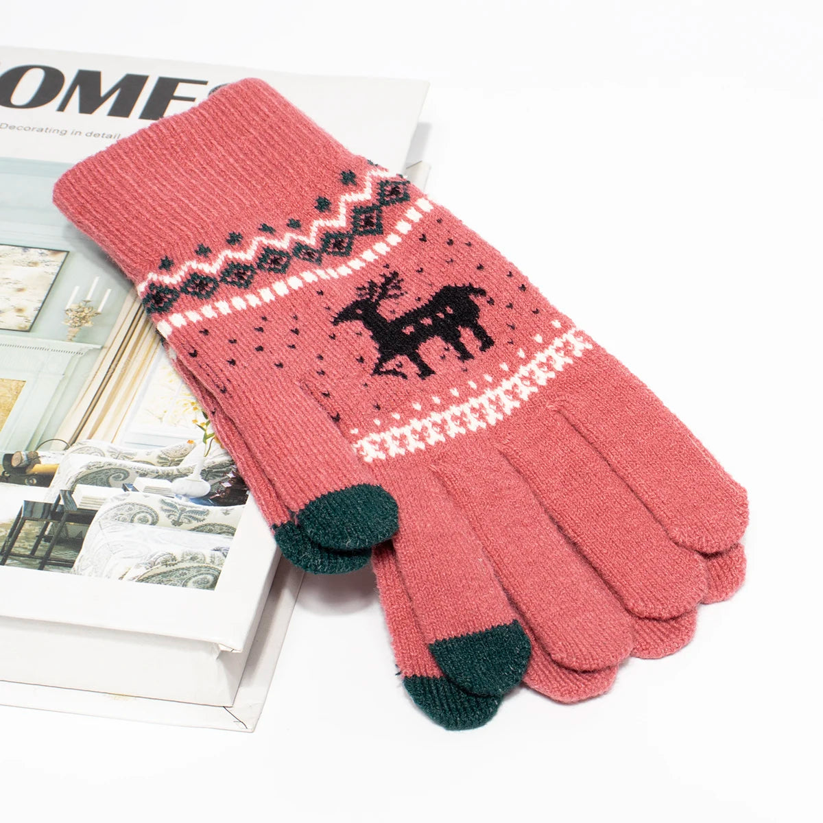 Gants de Noël en tricot – Motif cerf