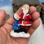 Personnage miniature de village de Noël (à l'unité)
