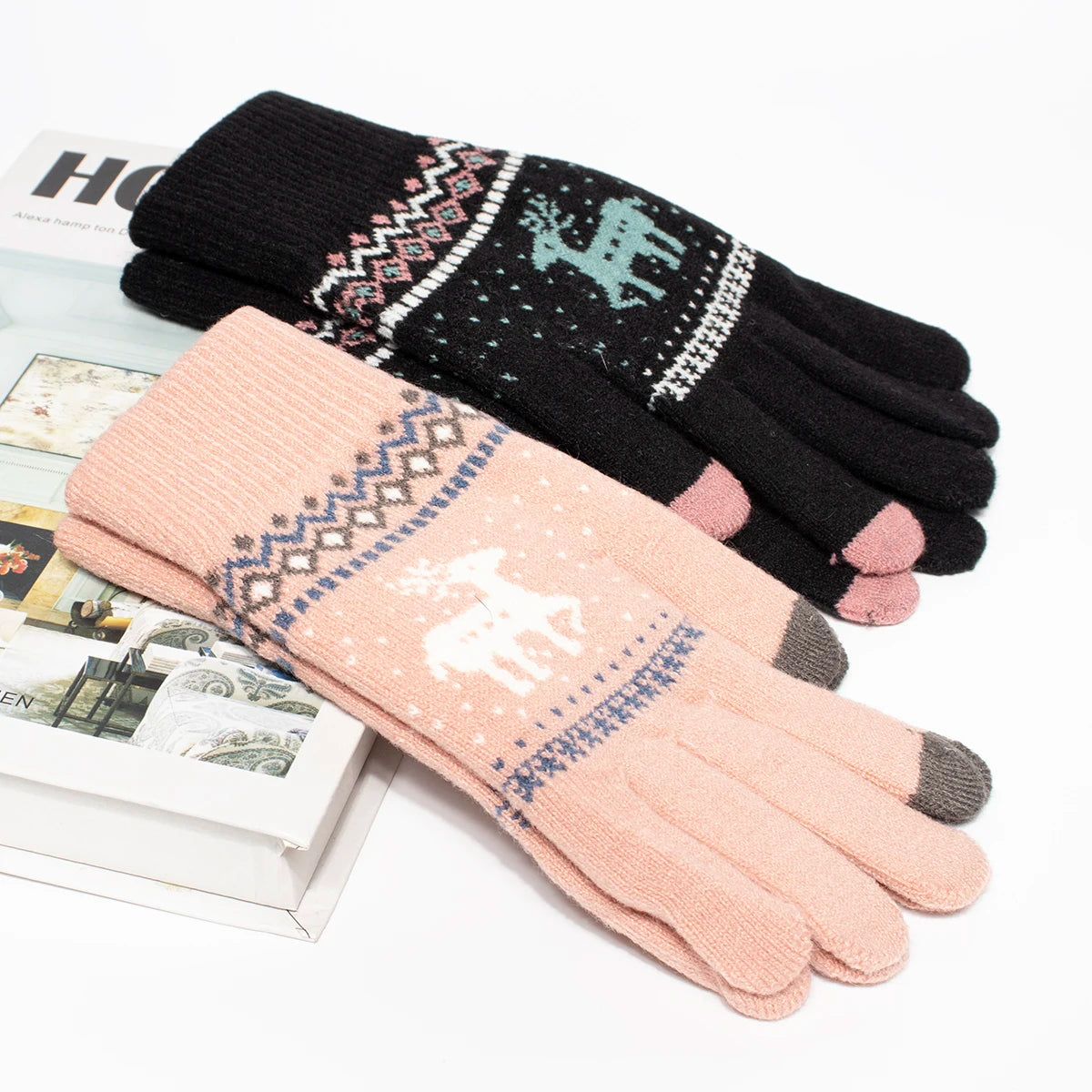 Gants de Noël en tricot – Motif cerf
