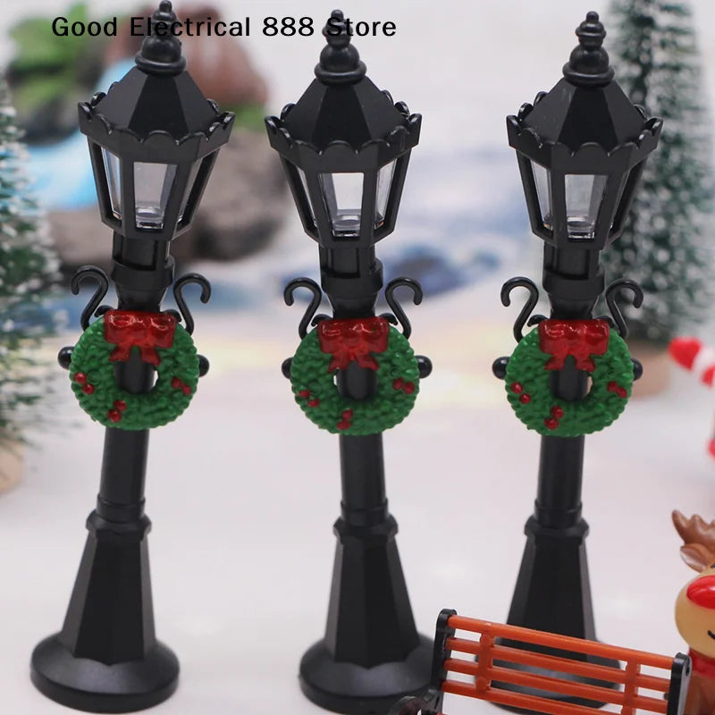 Lot de 4 lampadaires miniatures de Noël